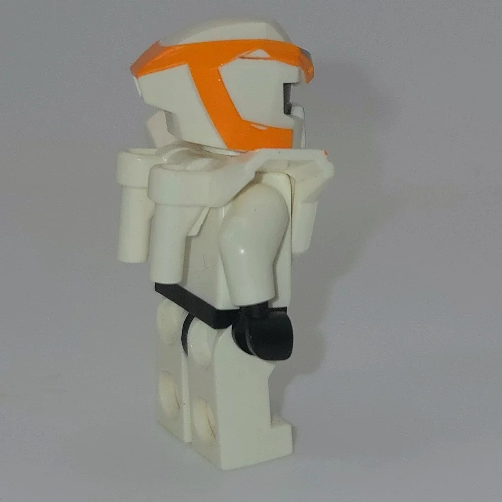 LEGO Battle Mech Minifigure White Orange Excellent 71000-13